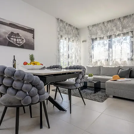 Villa Nani Podstrana Chambre photo